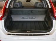 VOLVO XC60 T-5 MOMENTUM 2.0 TURBO FWD GASOLINA AUTOMÁTICO 2017