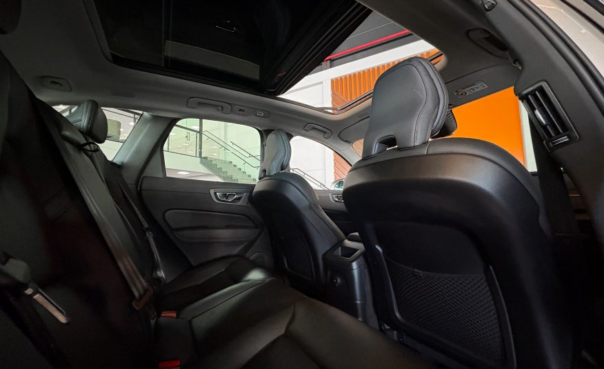 VOLVO XC 60 T-8 PLUS 2.0 TURBO HÍBRIDO AUTOMÁTICO 2023