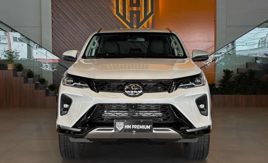 TOYOTA HILUX SW4 SRX PLATINUM 2.8 TURBO DIESEL 2024