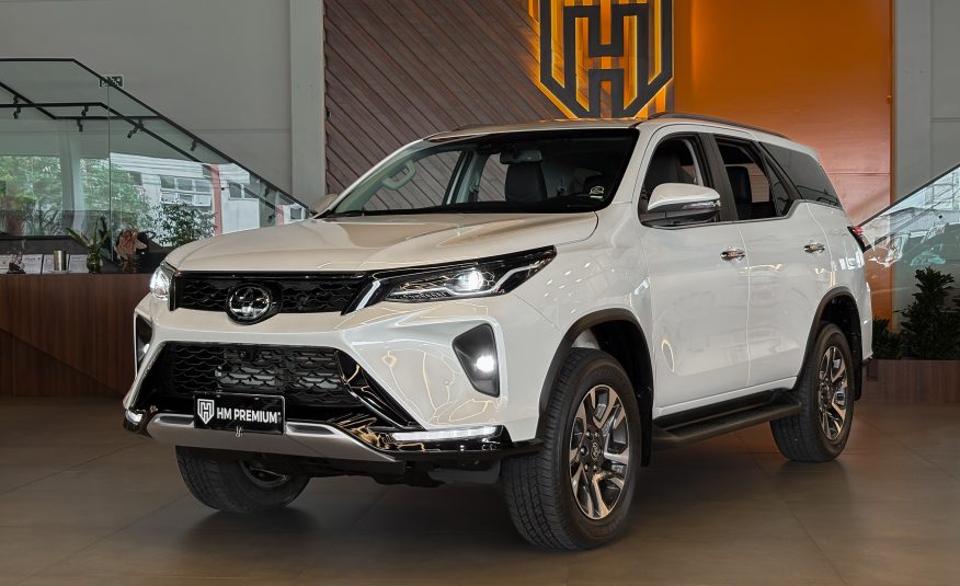 TOYOTA HILUX SW4 SRX PLATINUM 2.8 TURBO DIESEL 2024